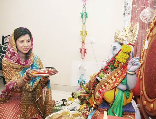 बॉलीवुड में गणपति की आराधना