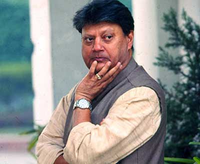 हवाई दुर्घटना में गई है कई और लोगों की जान