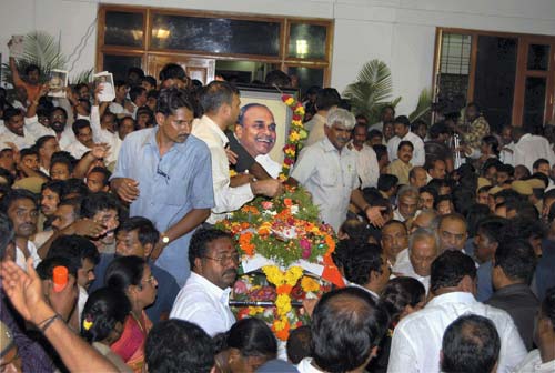 वाईएसआर की अंतिम यात्रा