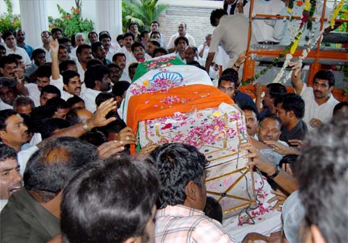 वाईएसआर की अंतिम यात्रा