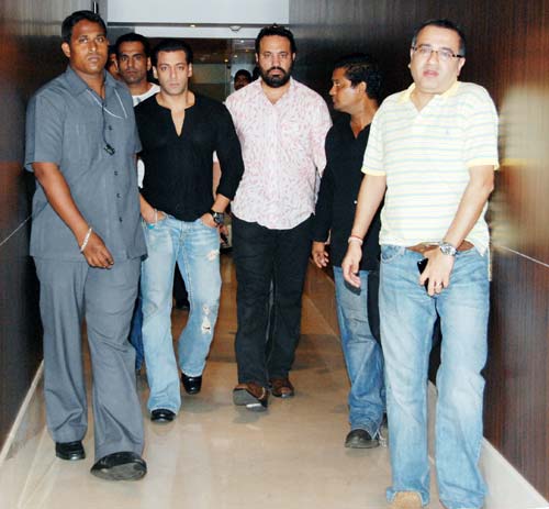 अवार्ड समारोह में सितारों का जमघट