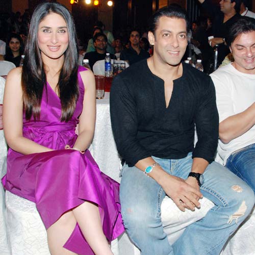 अवार्ड समारोह में सितारों का जमघट