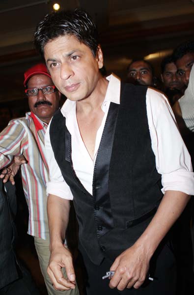 अवार्ड समारोह में सितारों का जमघट