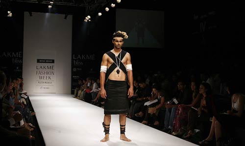 लैक्‍मे फैशन वीक '09: इम्‍चा इमचेन का कलेक्‍शन