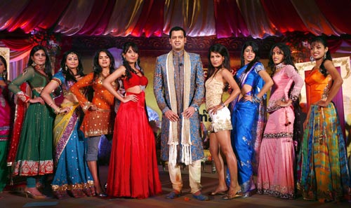 राखी सावंत के नक्‍शे कदम पर चले राहुल महाजन