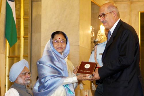 अलबरदेई को इंदिरा गांधी शांति पुरस्कार