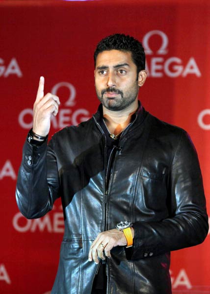 ब्रांड प्रमोशन करते अभिषेक बच्‍चन