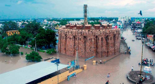 दक्षिण भारत में बाढ़ का कहर