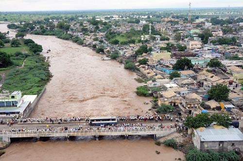 दक्षिण भारत में बाढ़ का कहर