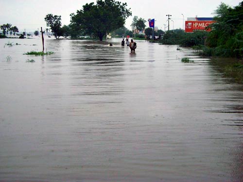 दक्षिण भारत में बाढ़ का कहर