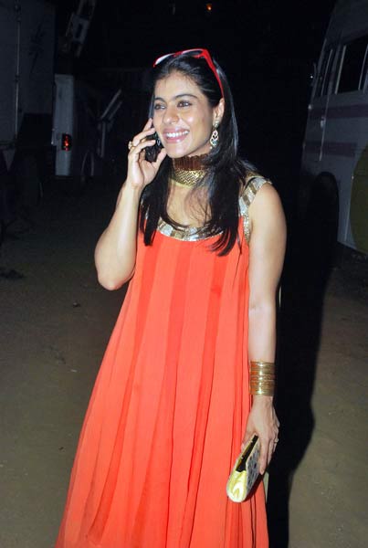 रैम्‍प पर एक साथ दिखे करीना-सैफ