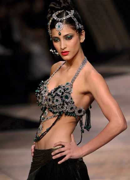 Happy Birthday गौरी खान