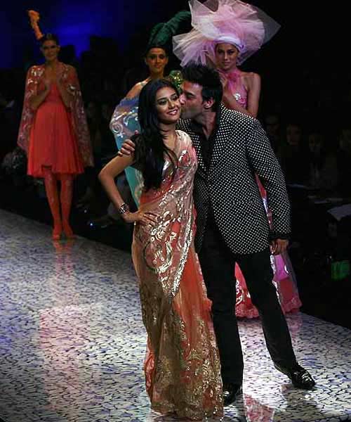 इंडिया फैशन वीक में बॉलीवुड सितारे