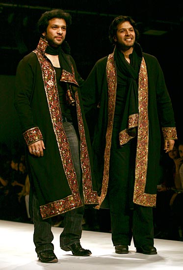 इंडिया फैशन वीक में बॉलीवुड सितारे