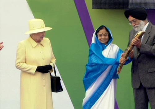 मशाल से कॉमनवेल्‍थ गेम्‍स की राह गुलजार