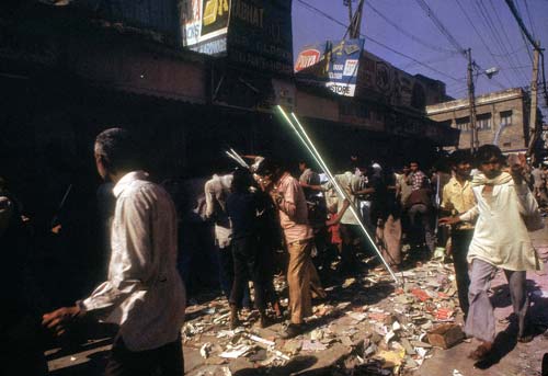 वर्ष 1984 में हुए दंगे की झलकियां