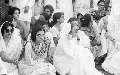 इंदिरा गांधी की जयंती पर कुछ यादगार लम्‍हे