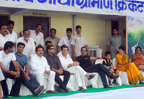 क्रिकेट की दुनिया में सचिन के दो दशक