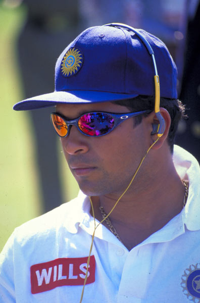 क्रिकेट की दुनिया में सचिन के दो दशक