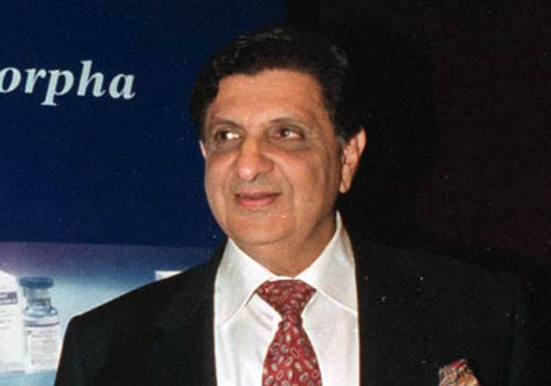 मुकेश अंबानी बने सबसे धनी भारतीय