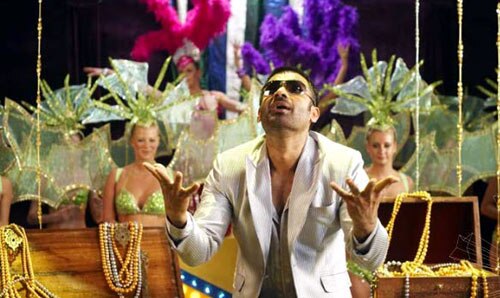 फिल्‍म 'दे दना दन' के लिए दर्शक बेताब