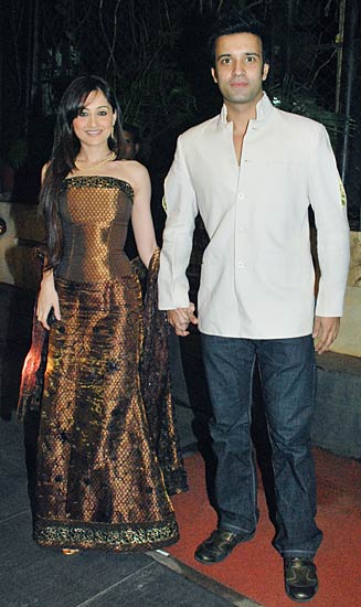 ईशा-टिम्‍मी का संगीत समारोह