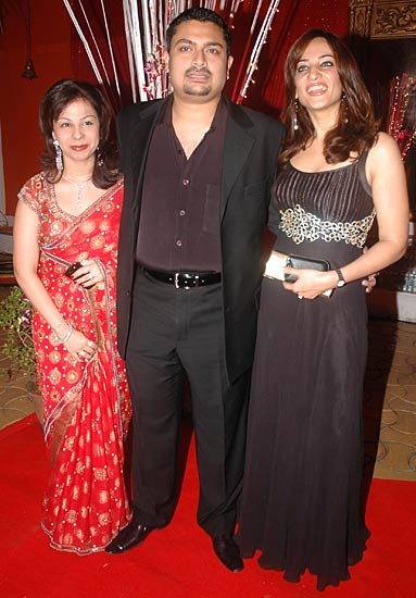 ईशा कोपिकर की रिसेप्‍शन पार्टी