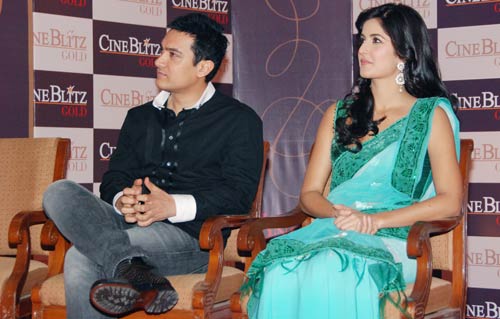 कॉफी टेबल बुक के लॉन्‍च पर आमिर-कैटरीना