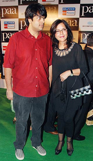 'पा' के प्रीमियर पर लगा सितारों का जमघट