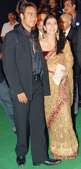 'पा' के प्रीमियर पर लगा सितारों का जमघट