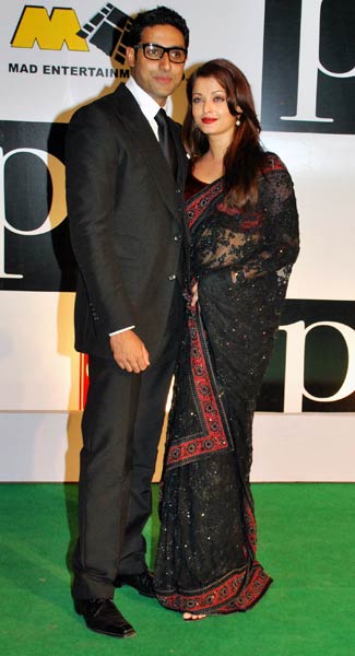 'पा' के प्रीमियर पर लगा सितारों का जमघट