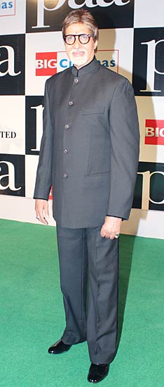 'पा' के प्रीमियर पर लगा सितारों का जमघट