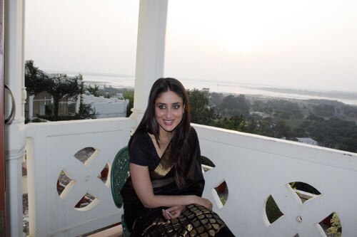 '3 इडियट्स' को प्रमोट करती करीना