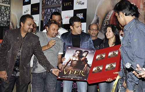 'वीर' के म्‍यूजिक लॉन्‍च पर सलमान