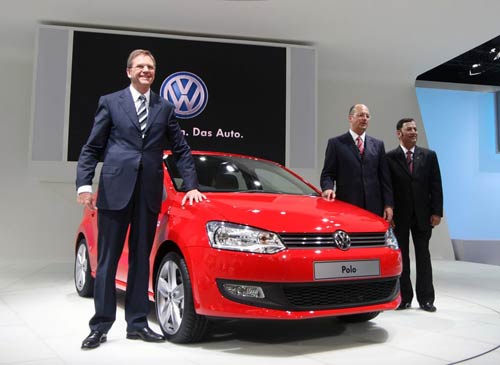 ऑटो एक्‍सपो में नई गाडि़यों की धूम