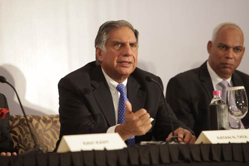 ऑटो एक्‍सपो में मीडिया से रू-ब-रू रतन टाटा