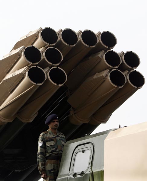 सेना दिवस पर जवानों ने दिखाया युद्धकौशल