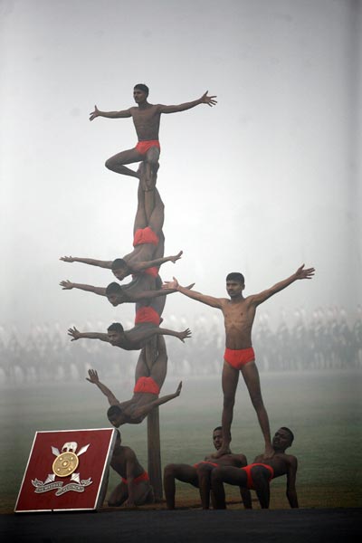 सेना दिवस पर जवानों ने दिखाया युद्धकौशल