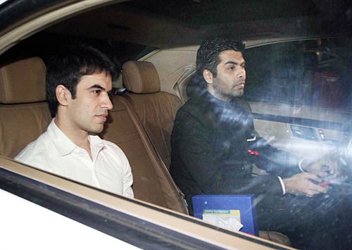 अभिनेता इमरान खान ने की सगाई