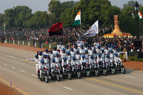 गणतंत्र दिवस पर मनमोहक झांकियां