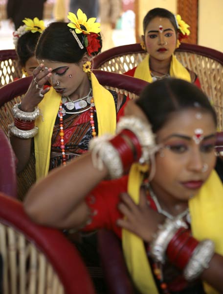 सूरजकुंड में बिखरा हस्‍तशिल्‍प का रंग