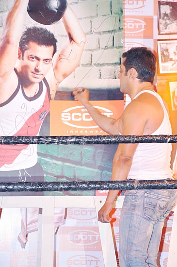 फिर आमने-सामने होंगे सलमान और शाहरुख