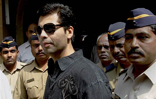 मुंबई में ‘माइ नेम इज खान’ के खिलाफ विरोध प्रदर्शन