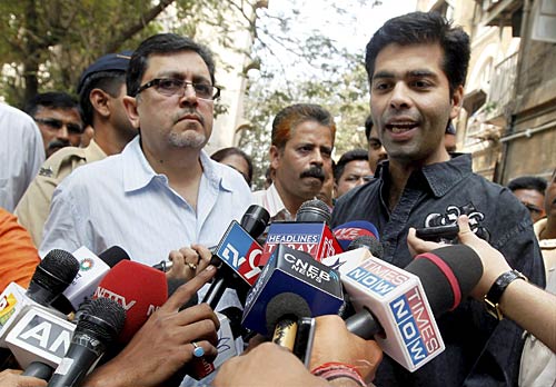 मुंबई में ‘माइ नेम इज खान’ के खिलाफ विरोध प्रदर्शन