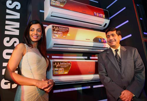 हर जगह छाया है सितारों का जलवा