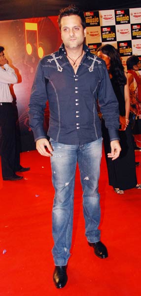 म्‍यूजिक अवार्ड समारोह में जुटे सितारे