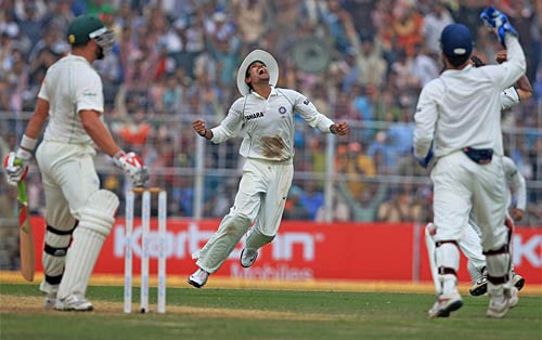 कोलकाता में दिखा धोनी के धुरंधरों का दम