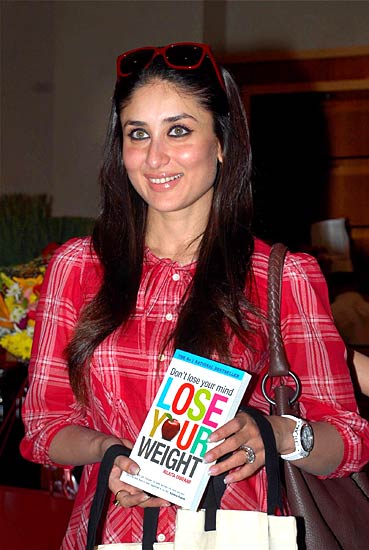 कैमरों से बचकर सितारे कहां जाएंगे?