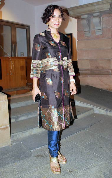 शादी समारोह में लगा सितारों का जमघट