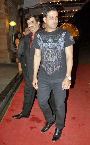 शादी समारोह में लगा सितारों का जमघट